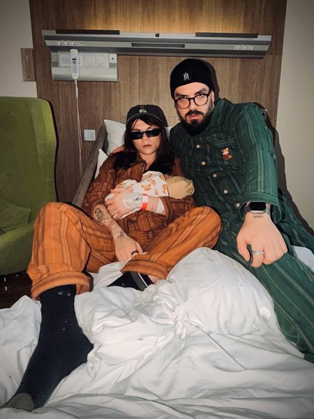 Фотографи Ліберови зробили фото з новонародженим сином Фотографи Ліберови в пологовому